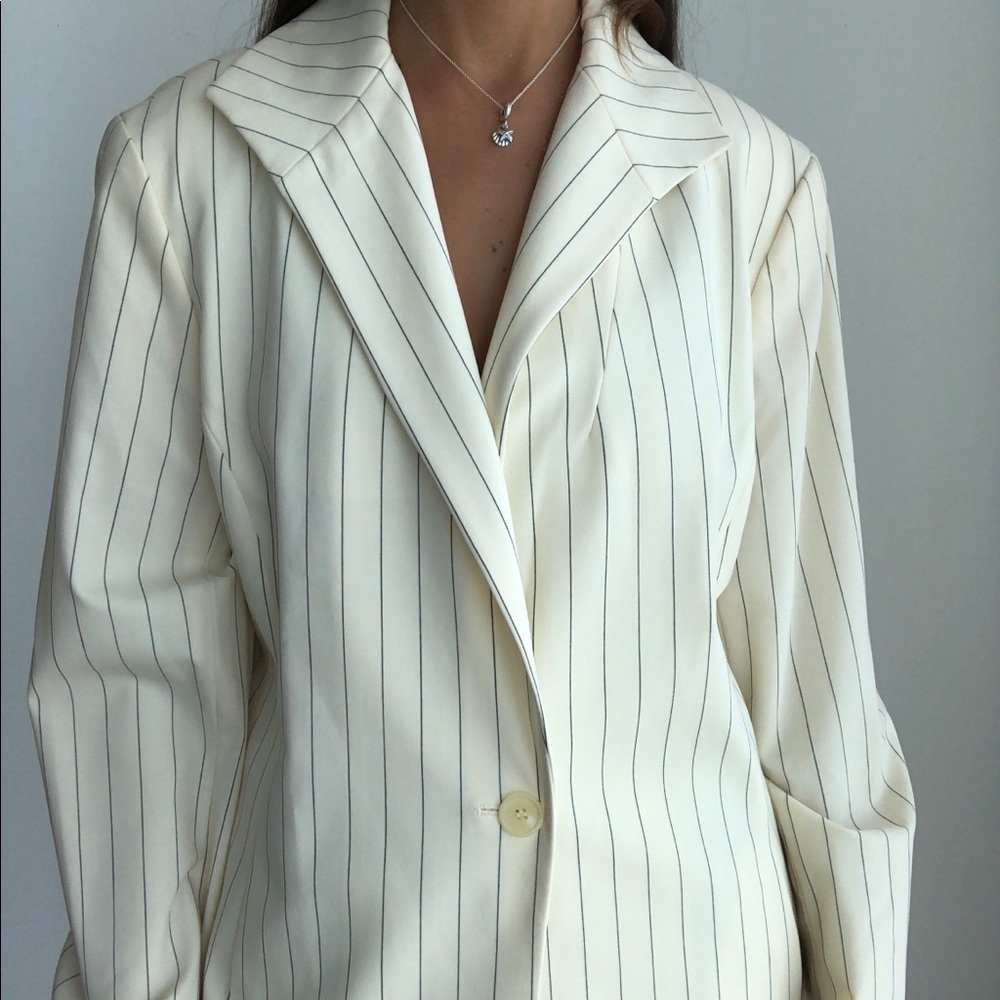 Lafayette 148 cream pinstriped blazer 14